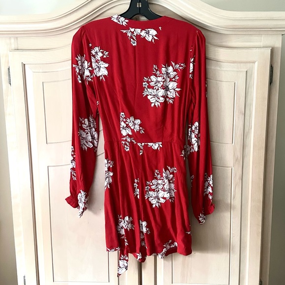 Abercrombie & Fitch Floral Romper XS - Picture 4 of 4